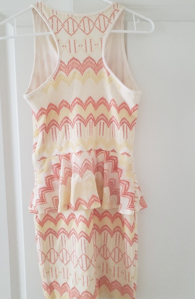 FreeWay Ruffle midsection Dress - Picture 3 of 3